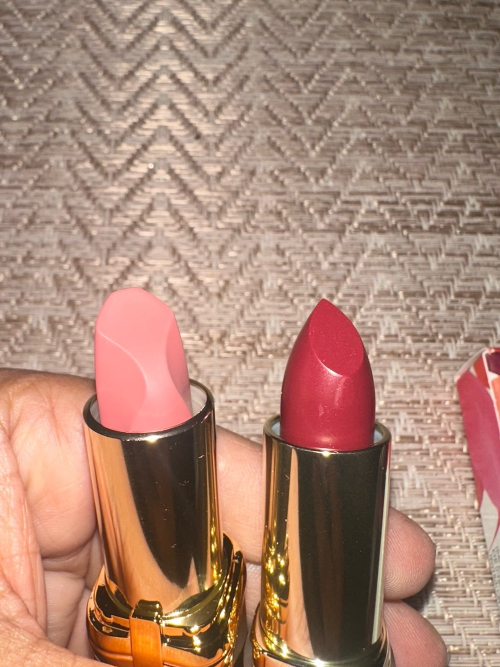 Assorted lip bundle - Picture 10 of 13